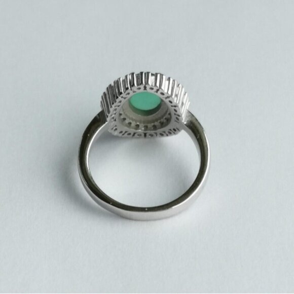 Green Chalcedony CZ Halo ring sterling silver size 9 - Picture 4 of 7